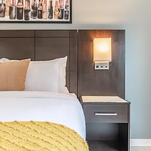  Aparthotel Kensington Place Canada