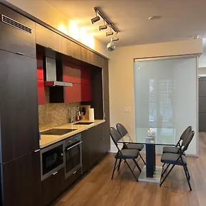  Aparthotel Cn Tower With Free Parking Canada